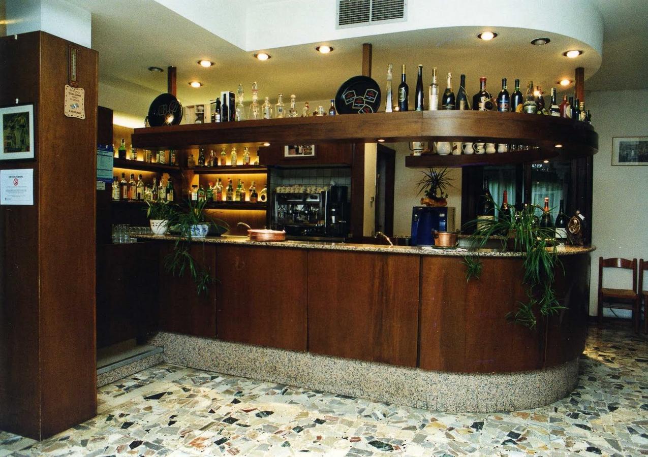 Ristorante Primula Bianca Hotel Varzi Kültér fotó