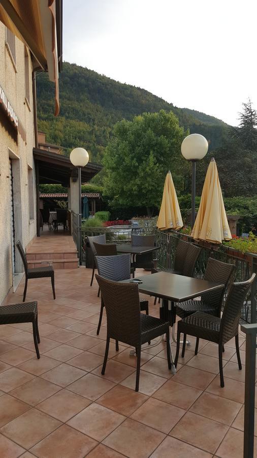 Ristorante Primula Bianca Hotel Varzi Kültér fotó